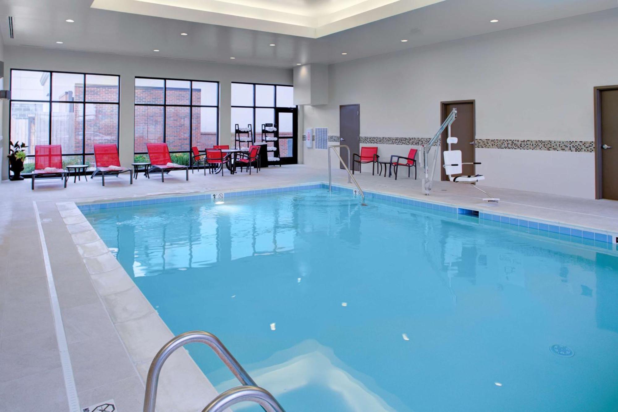 Hampton Inn & Suites Columbus Scioto Downs Exteriör bild
