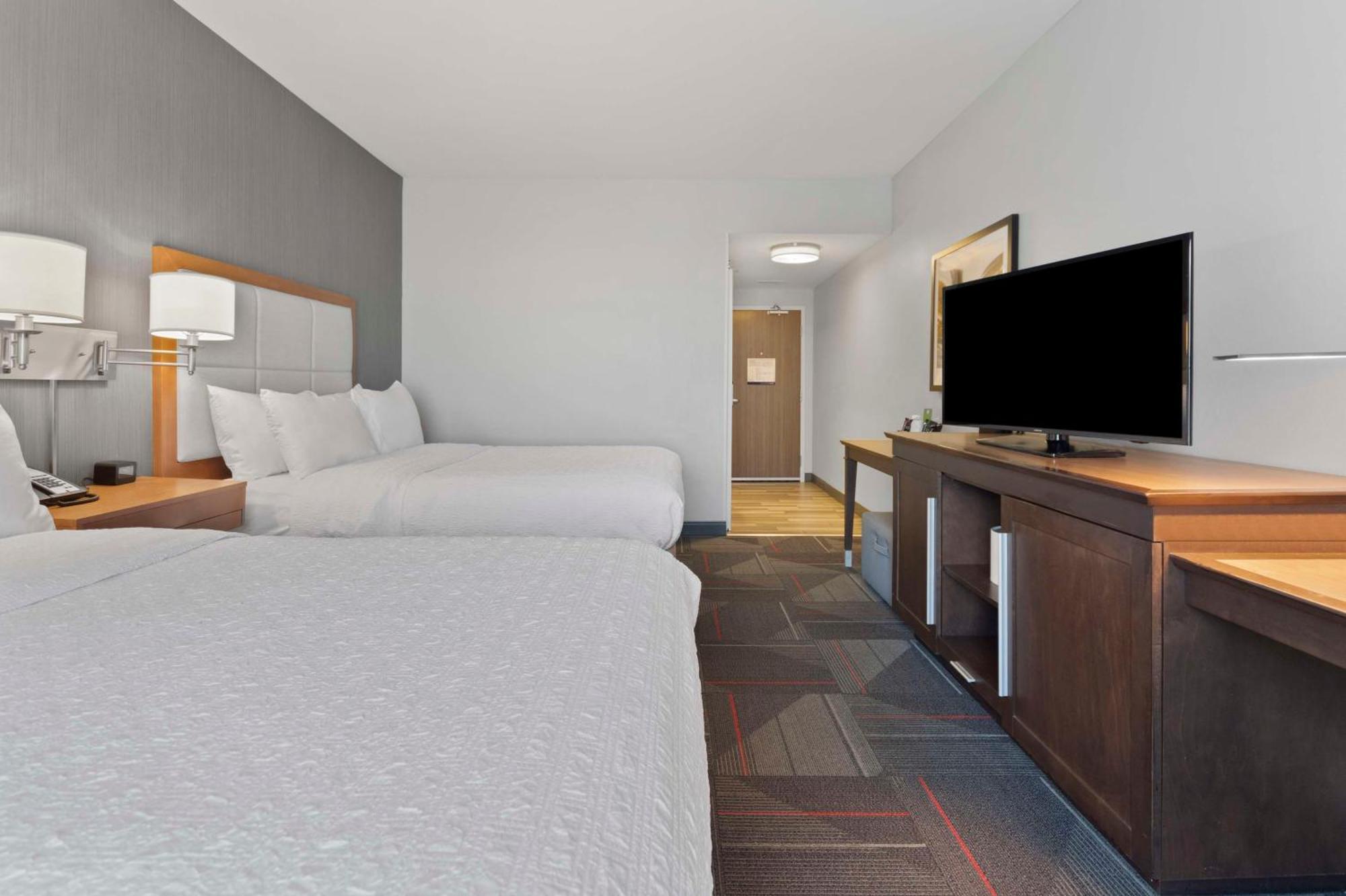 Hampton Inn & Suites Columbus Scioto Downs Exteriör bild