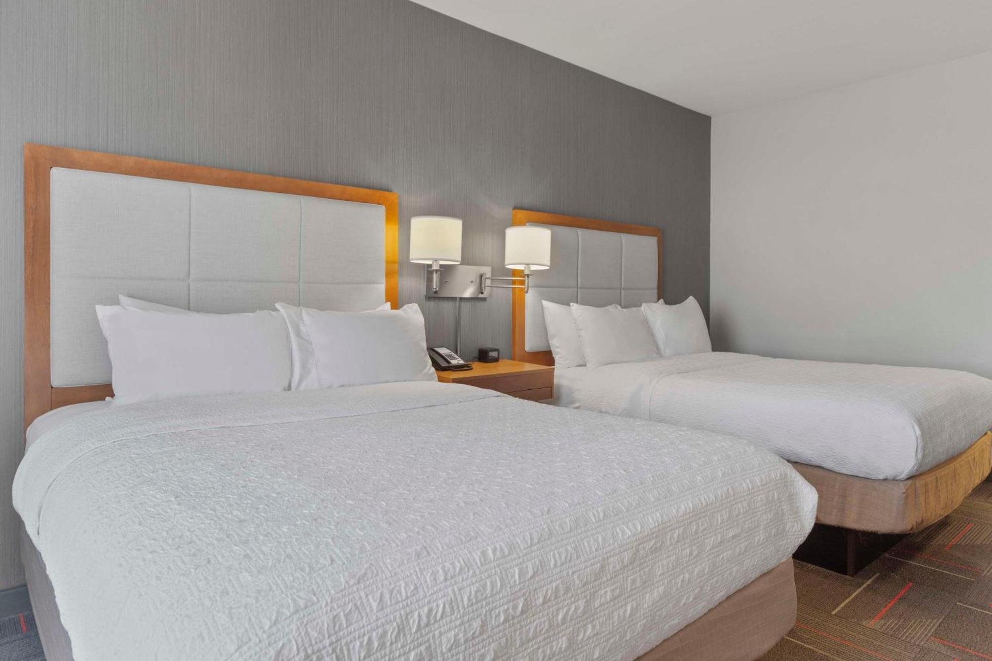Hampton Inn & Suites Columbus Scioto Downs Exteriör bild